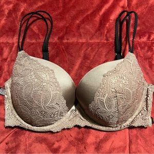 Victoria’s Secret bra